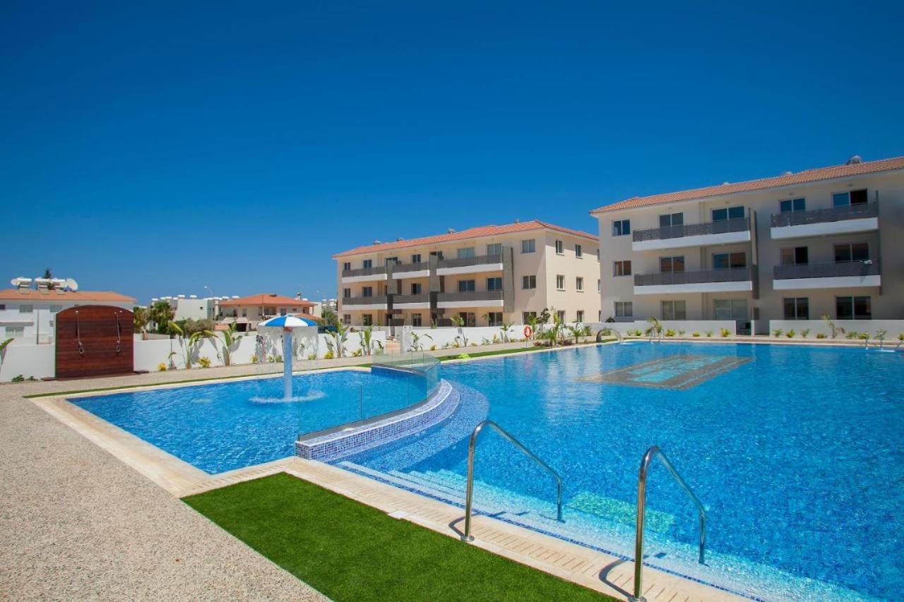 Mythical Sands - Escape * Paralimni