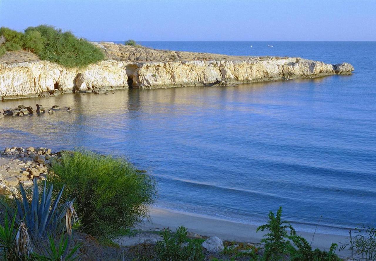 Mythical Sands - Escape * Paralimni